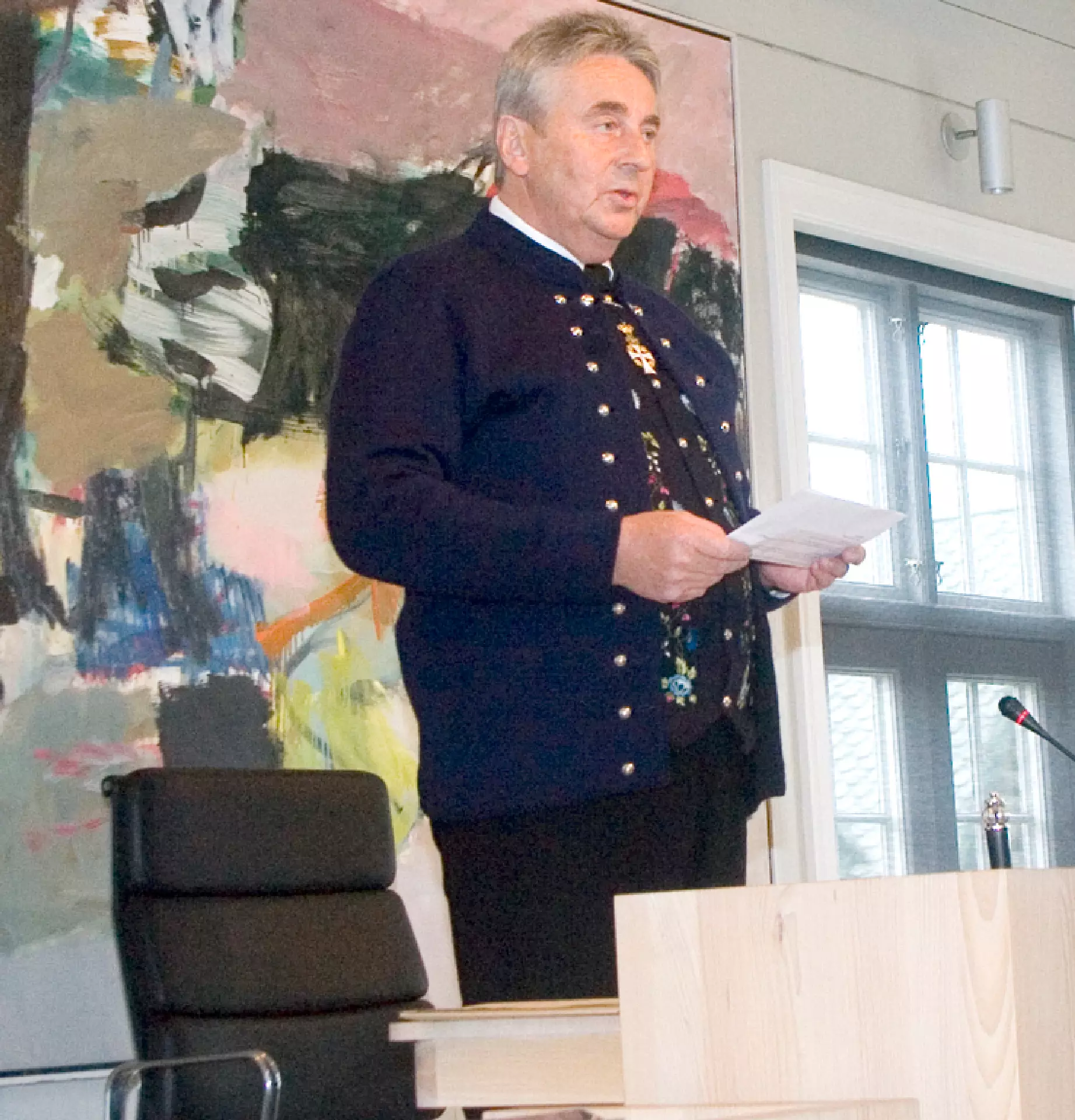 Tað var Edmund Joensen, táverandi løgtingsformaður, sum fekk broytt Føroyar til eitt valdømi í 2007. Árið fyri hevði hann tikið undir við §266b, og søgur gingu um, at hann av teirri orsøk møguliga ikki slapp á listan hjá Samhaldi, valfelagi Sambandsfloksins í Eysturoy, til løgtingsvalið í 2008