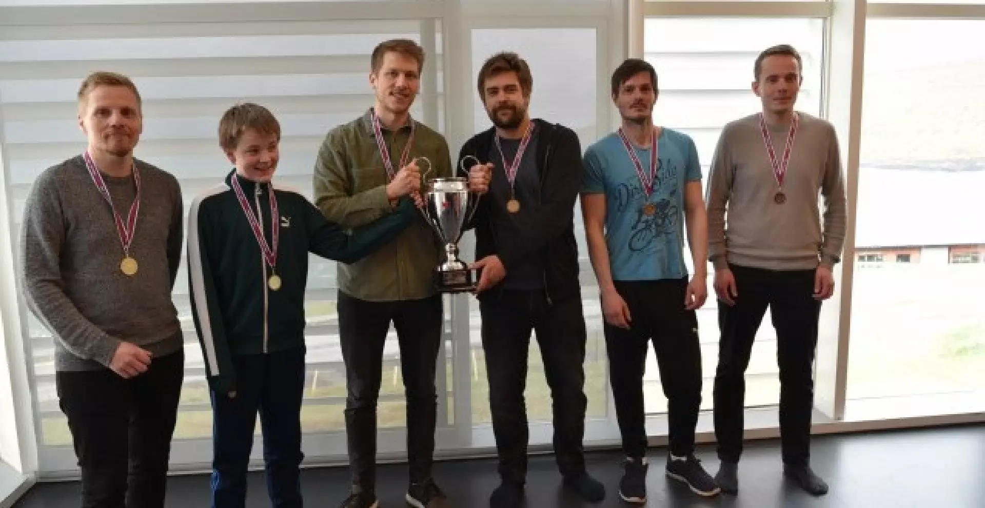 Vinnandi manningin hjá Havnar Telvingarfelag 2020. F.v.: Carl Eli Samuelsen, Luitjen Akselsson Apol, Helgi Dam Ziska, Olaf Berg, Martin Poulsen og Sjúrður Thorsteinsson.