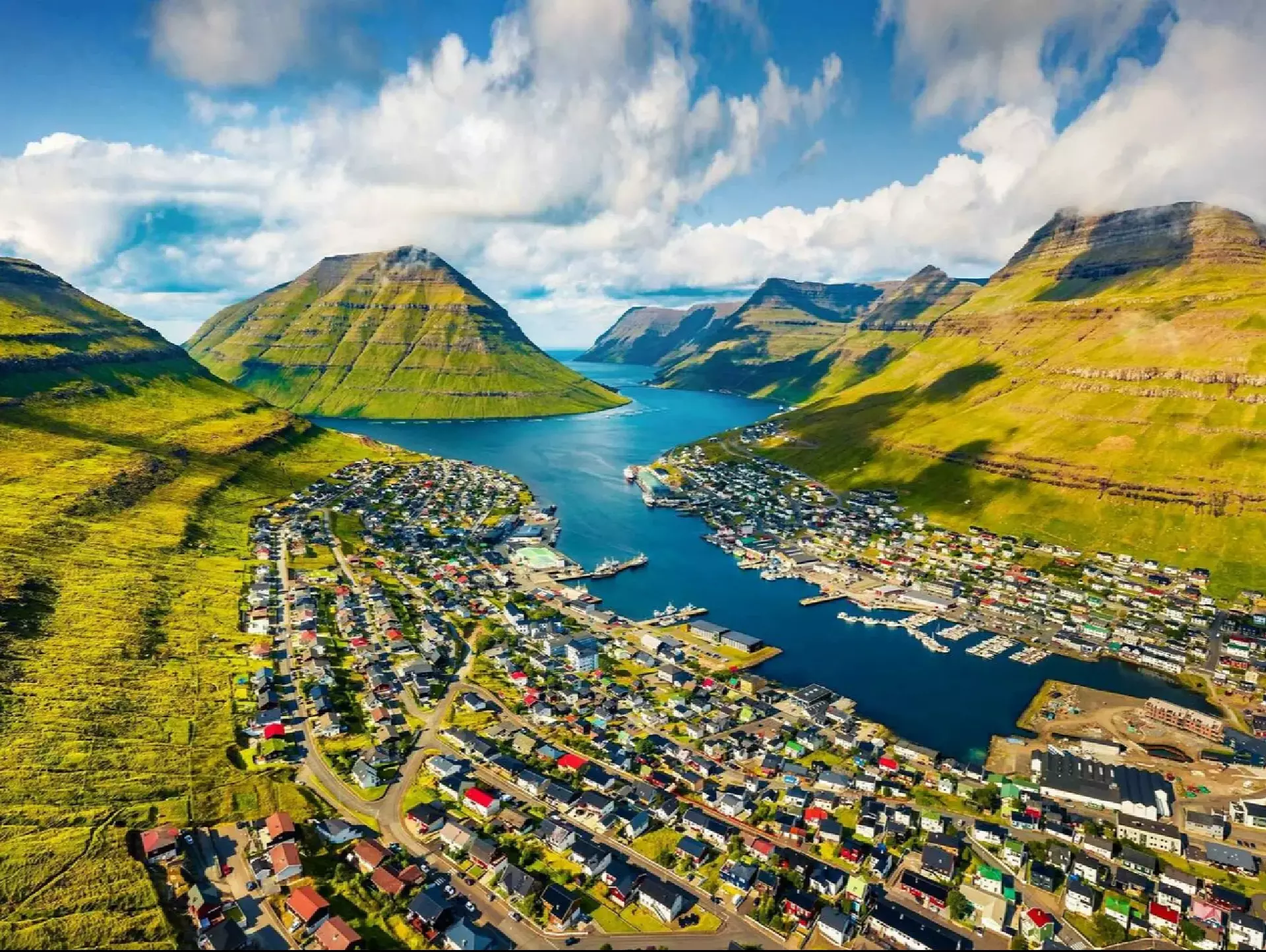 Klaksvík hevur óteljandi møguleikar við nýggjum mentanarhúsi, einum hotelli afturat og øllum teimum skapandi kreftunum í býnum.