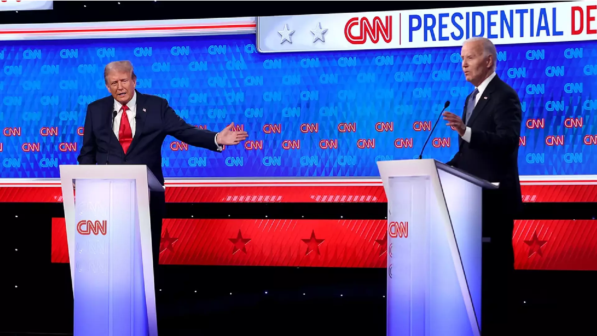 Donald Trump og Joe Biden í hólmgongu tann 27. juni í ár. Getty Images
