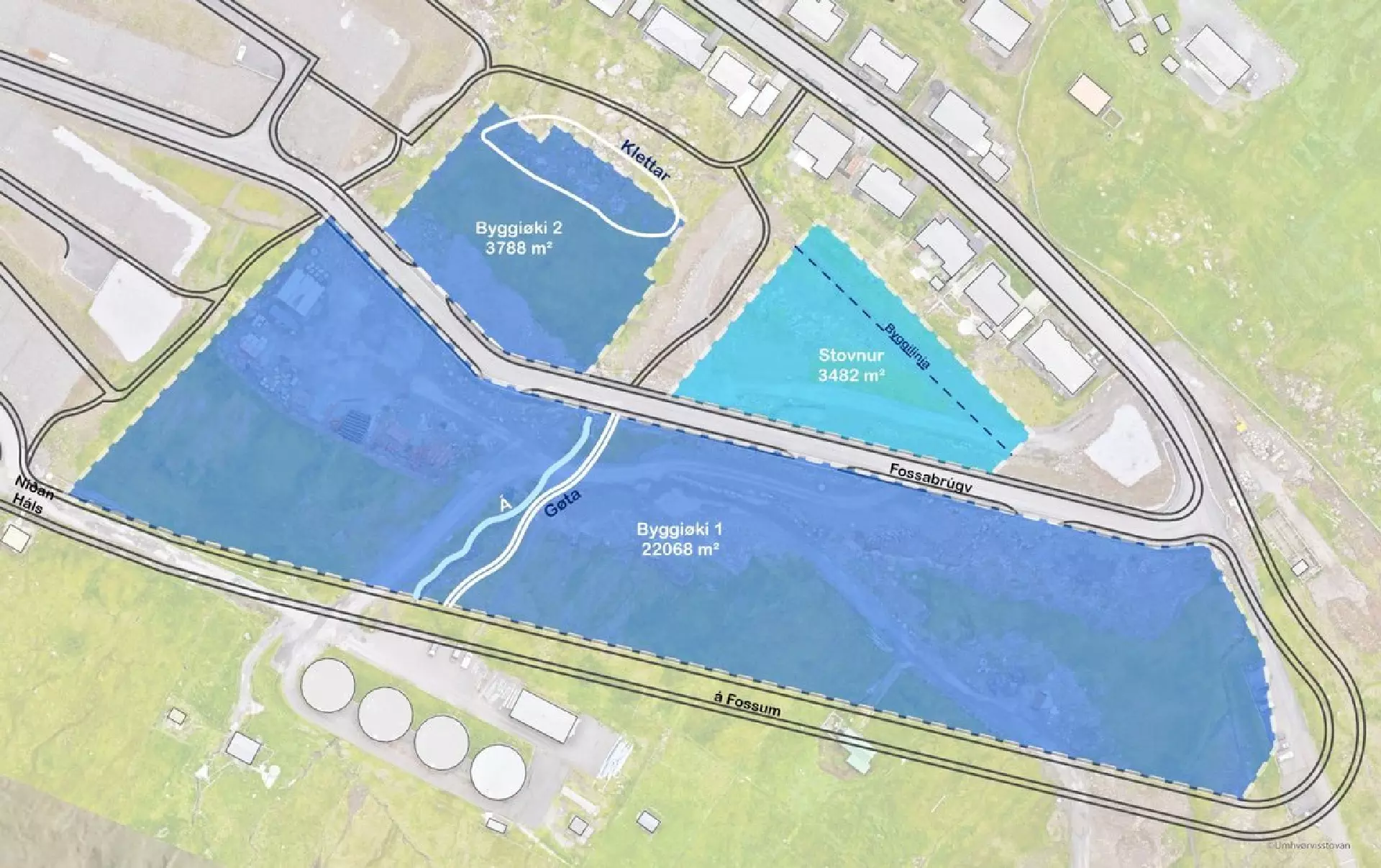 Byggiøki 1 er uml. 22.000 m2 og er staðsett millum Fossabrúgv og komandi vegin Á Fossum, meðan byggiøki 2 á uml. 3800 m2 er niðanfyri Fossabrúgv.