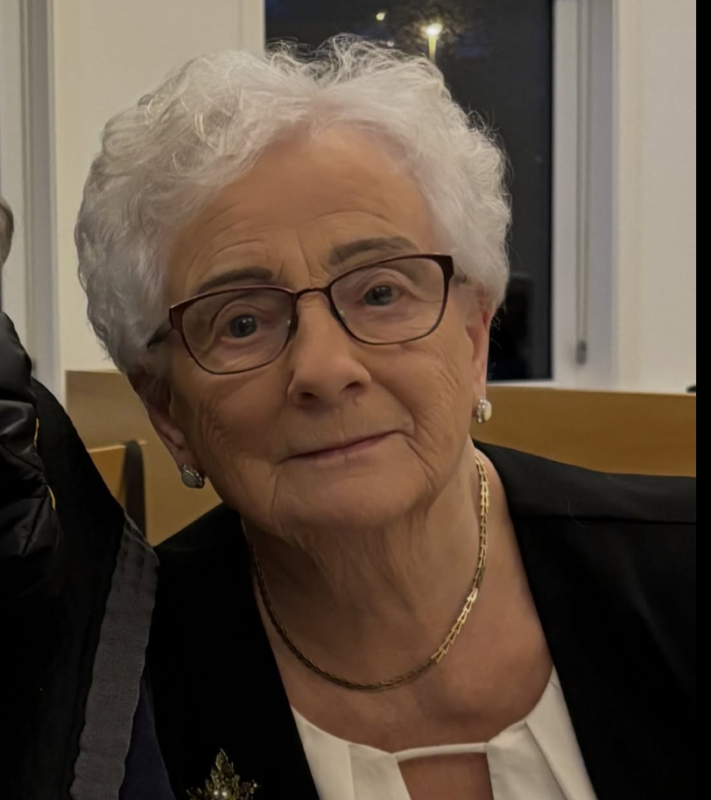 Harriet Isaksen 95 ár